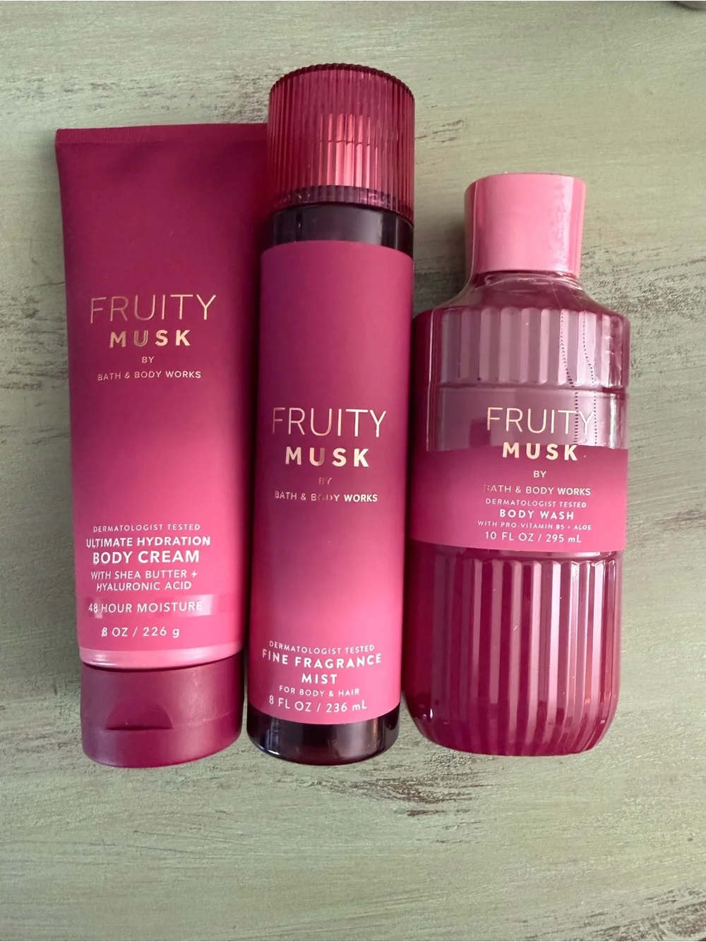 Bath & Body Works FRUITY MUSK Body Care Set